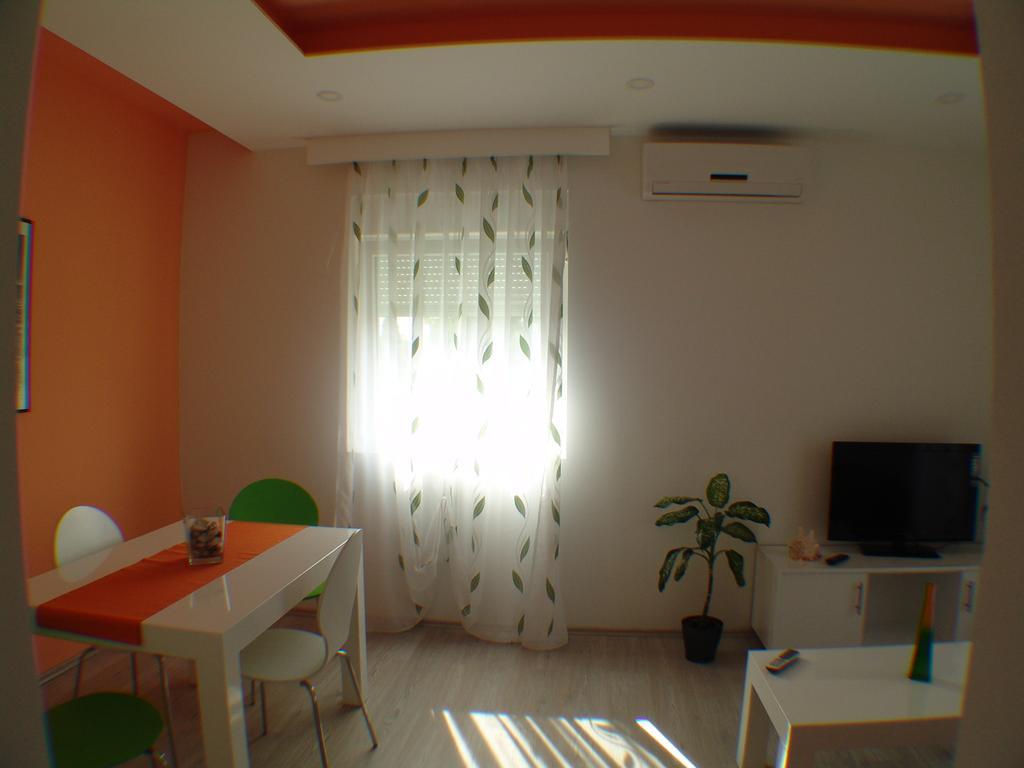 Apartment Brno Pula Bagian luar foto