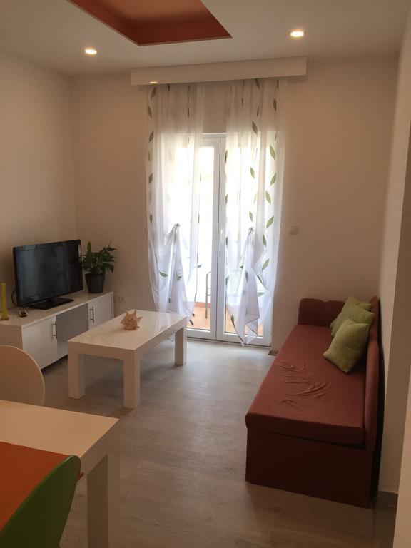 Apartment Brno Pula Bagian luar foto